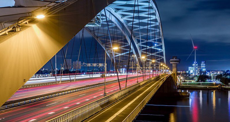 Polacy odnawiają jeden z największych mostów łukowych w Europie. Codziennie porusza się nim 230 tys. pojazdów